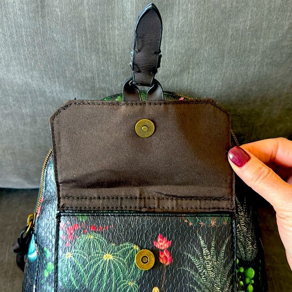 Cactus Botanical Mini Backpack - Picture 5 of 8